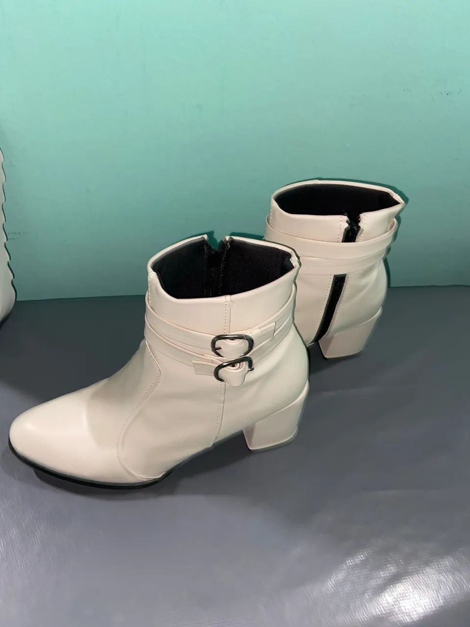 Bota Branca - Foto 4