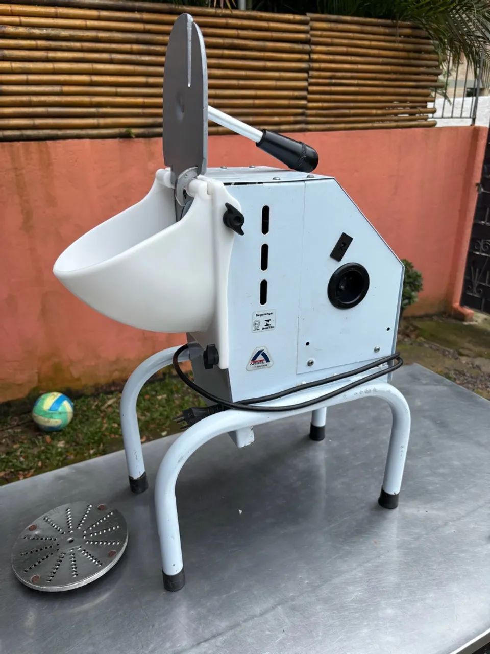 MÁQUINA DE RALAR QUEIJO  - Foto 3