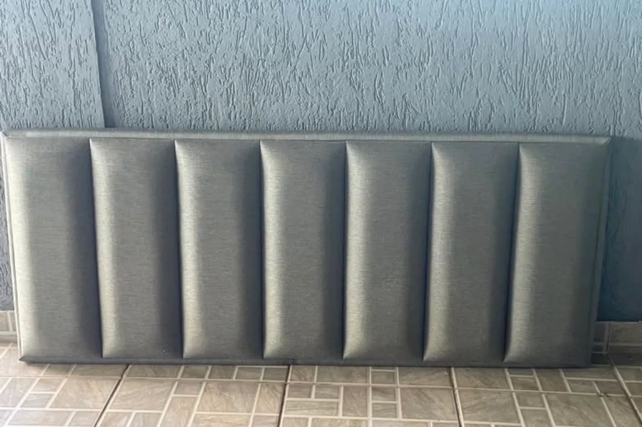 Conjunto com 3 Cabeceiras para Cama - 1 Estofada + 2 MDF
