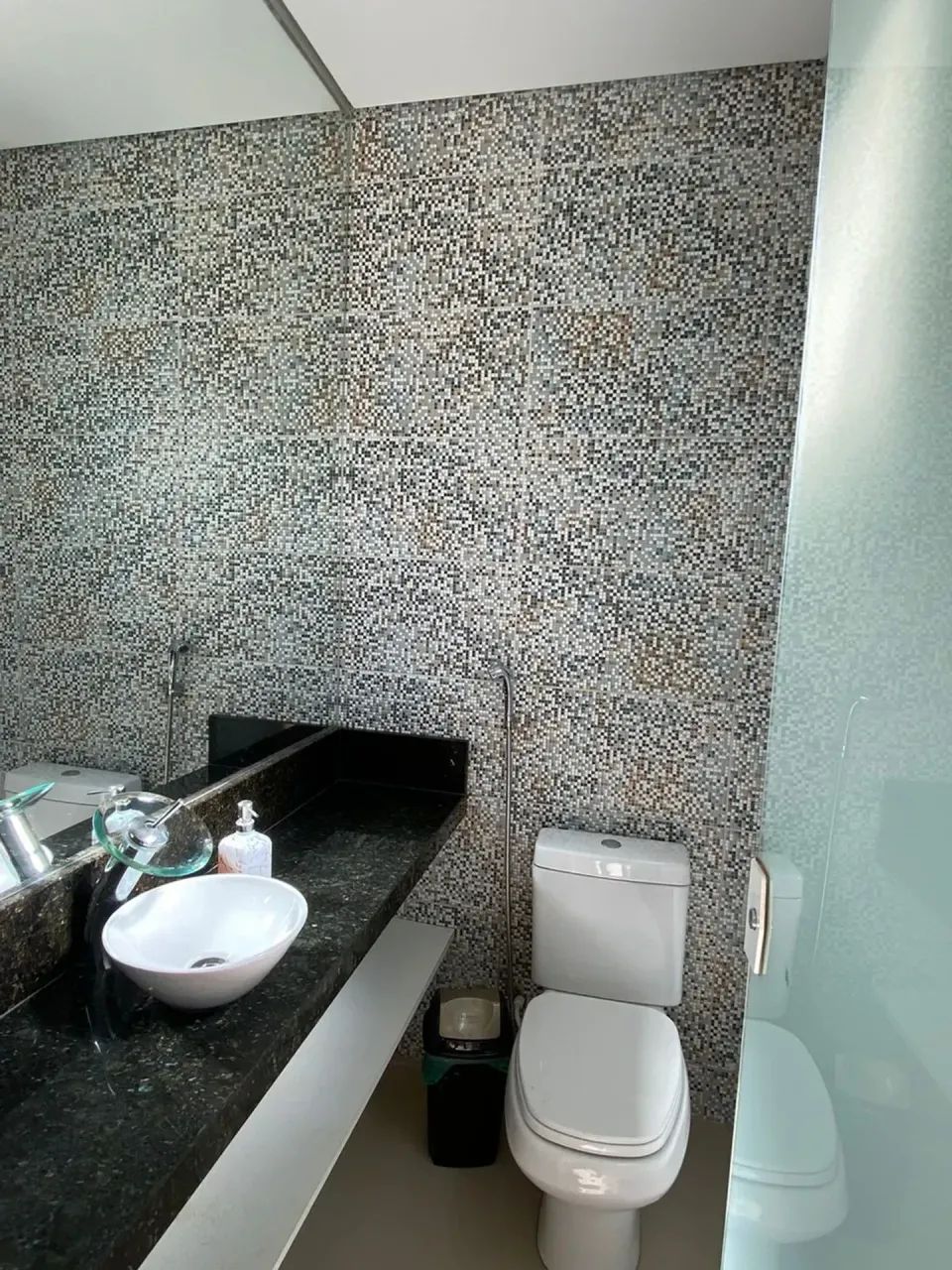 casa em condomínio para aluguel e venda com 5 quartos 3 suites semi mobiliado e piscina - Foto 5