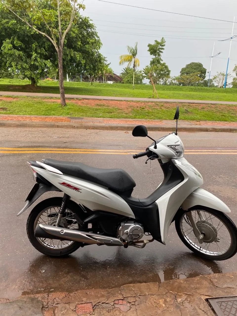 Honda Biz Semi Nova