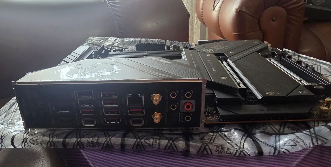Placa mae X670E MSI MAG Carbon wifi am5 - Foto 5