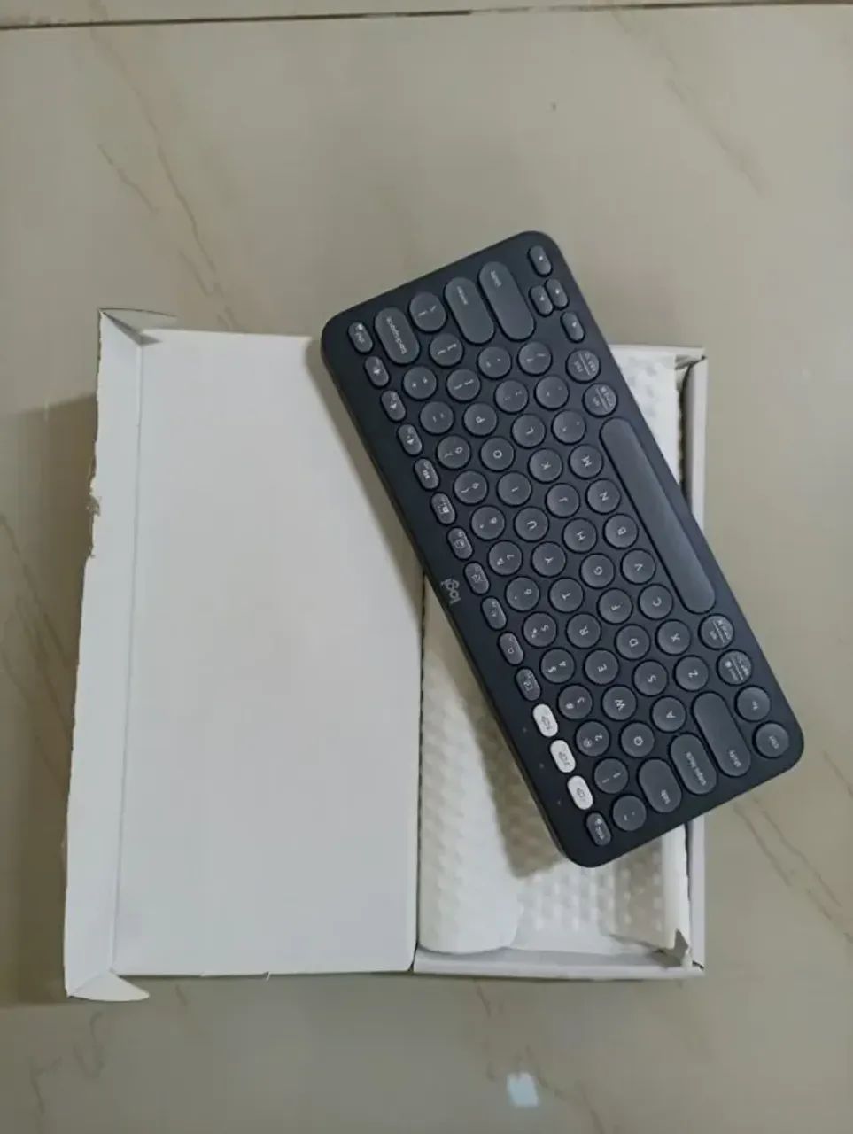 Teclado Grafite Minimalista Bluetooth Pebble Keys 2 K380S Logitech - Foto 3