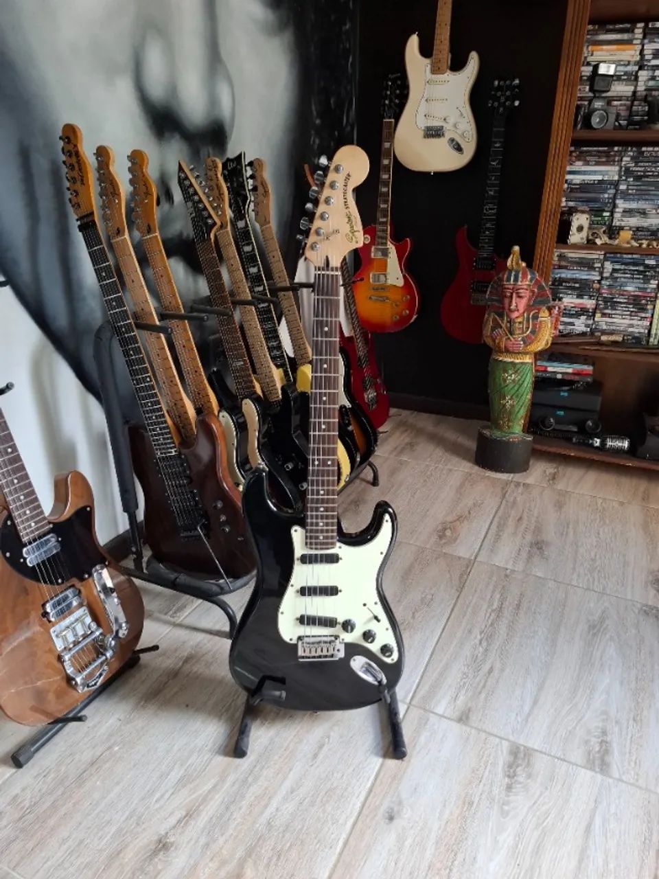 Guitarra Squier Deluxe Hot Rails Stratocaster 