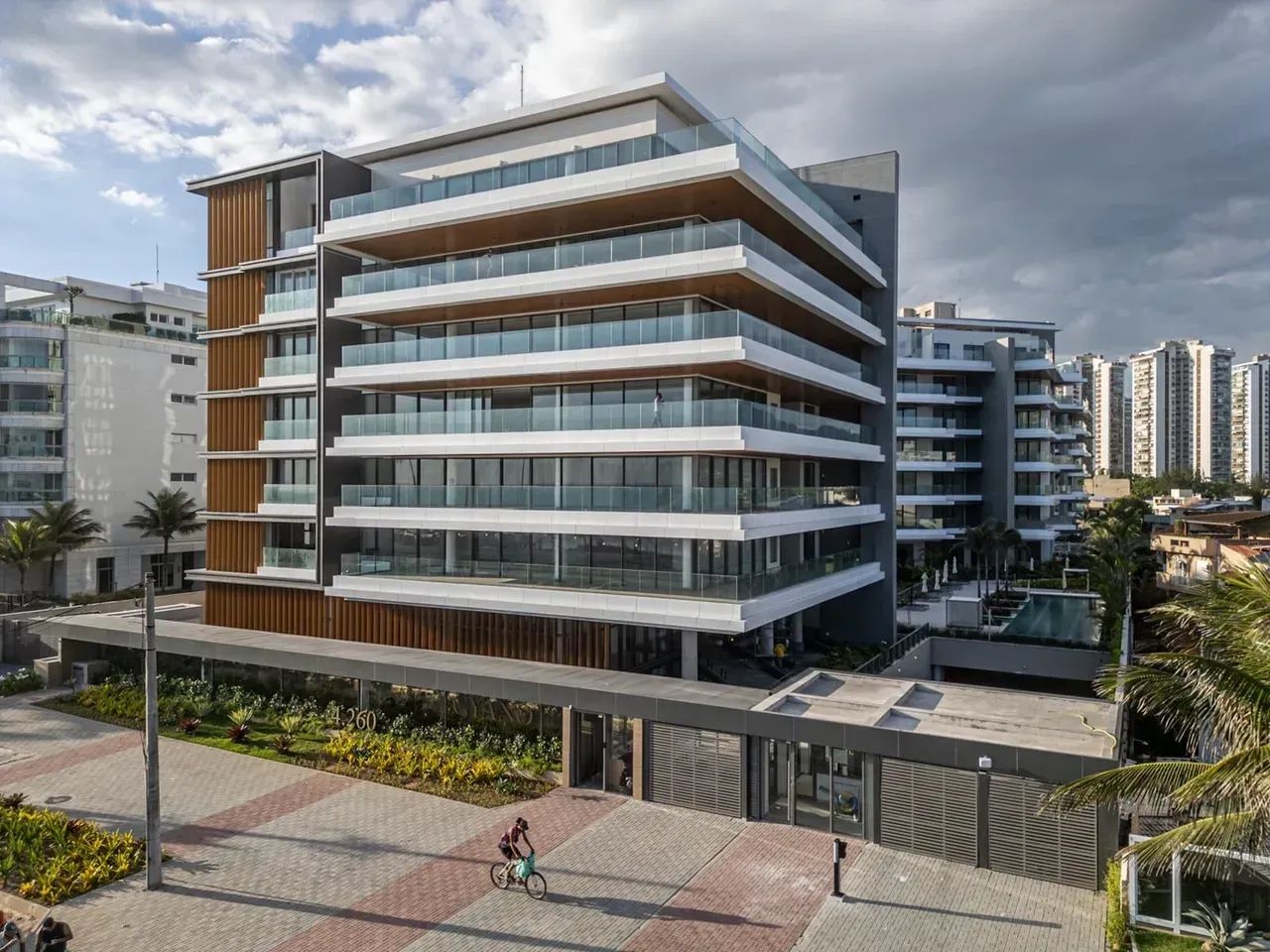 cobertura linear com 870m2  no Cyano Barra da Tijuca