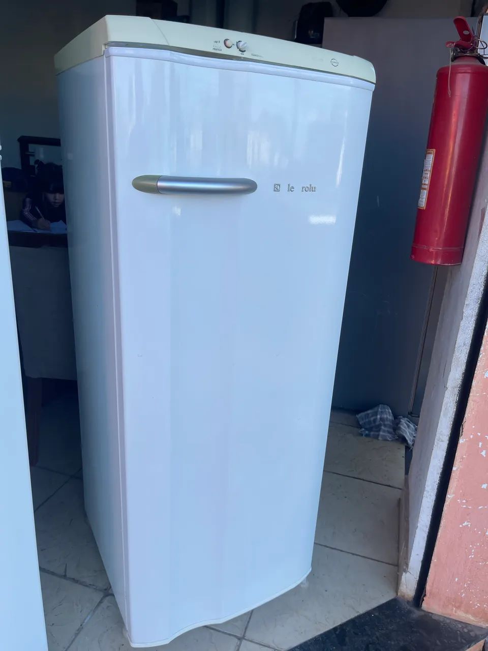 Vendo geladeira  - Foto 2