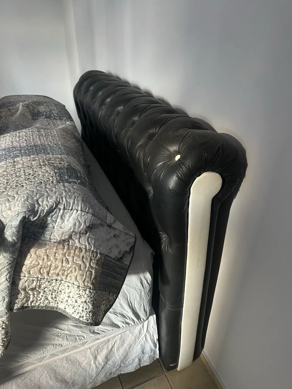 cama de casal com colchão e cabeceira estofada - Foto 4