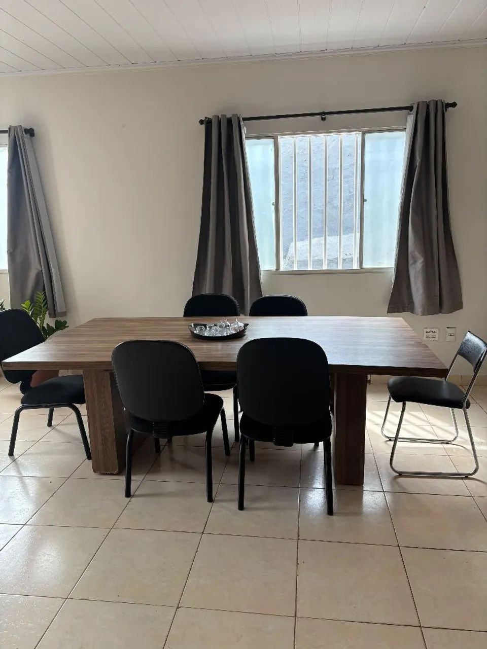 mesa de reunião ou jantar em MDF com as 6 cadeiras - Foto 3