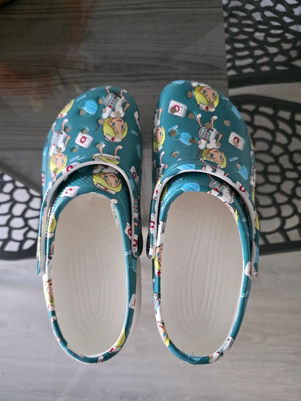 Vendo crocs novo