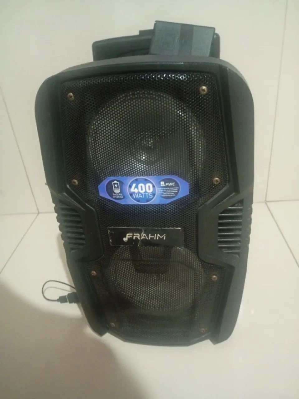 Vendo Caixa de Som com controle *