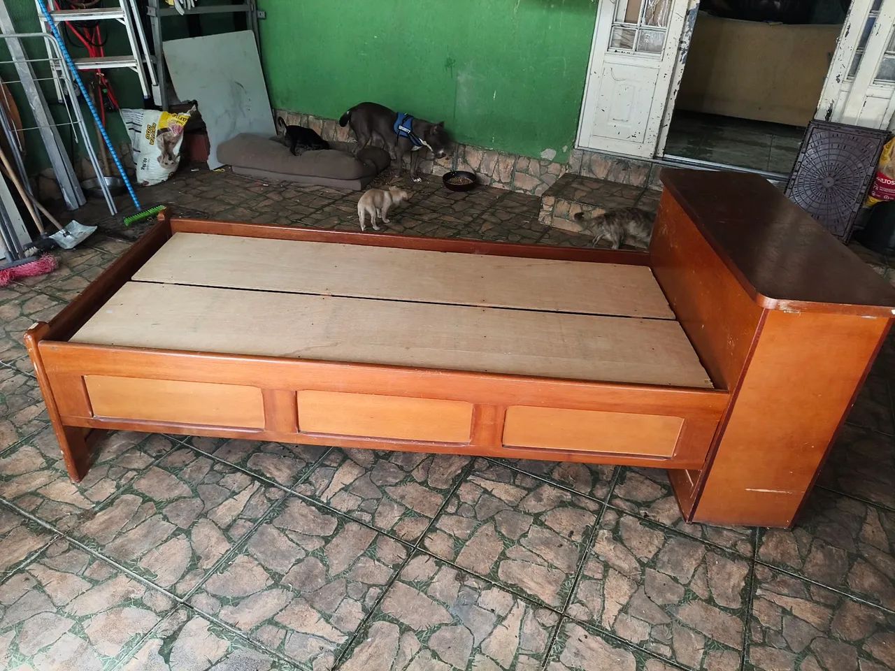 Cama com gaveteiros MADEIRA MACIÇA  - Foto 2