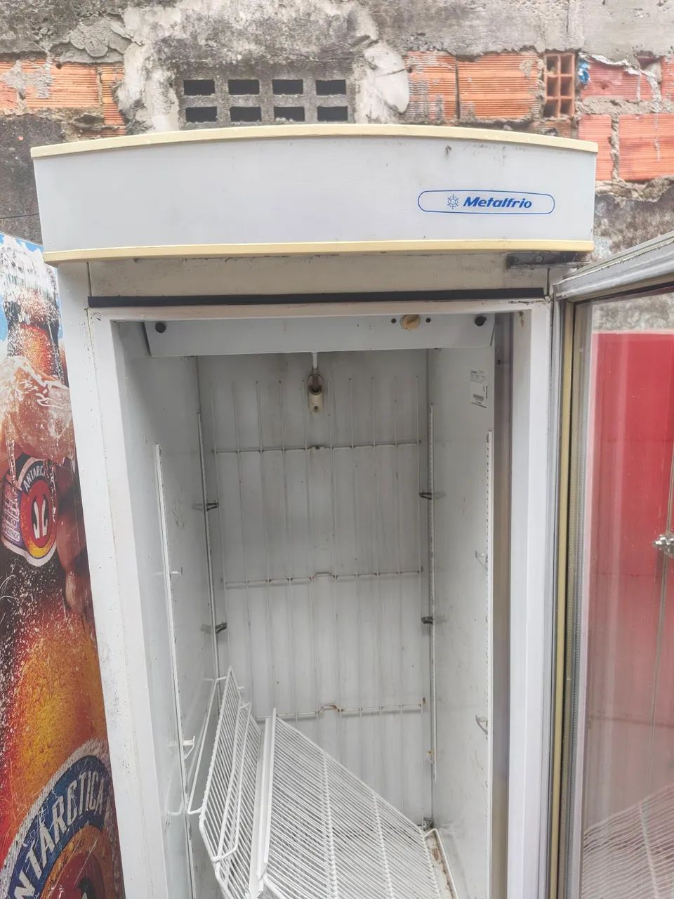 Freezer expositor metalfrio 220v - Foto 2