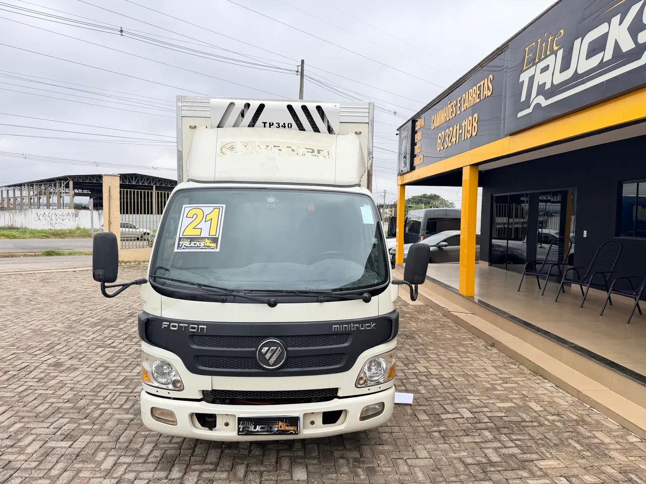Foton 3.5 baú refrigerado 