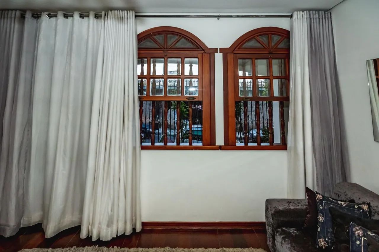Casa à Venda - Santa Rosa, 3 Quartos, 300 m2 - Foto 5