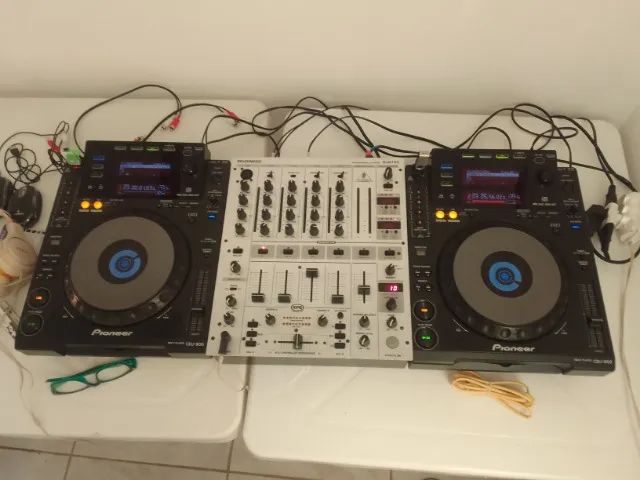 Mesa de Som Mixer Behringer Djx700 - Foto 5