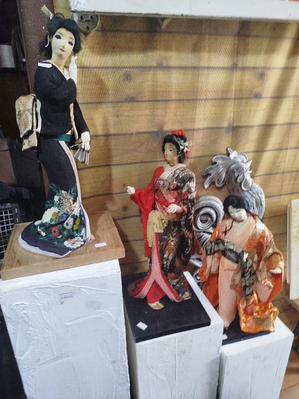 3 bonecas japonesas