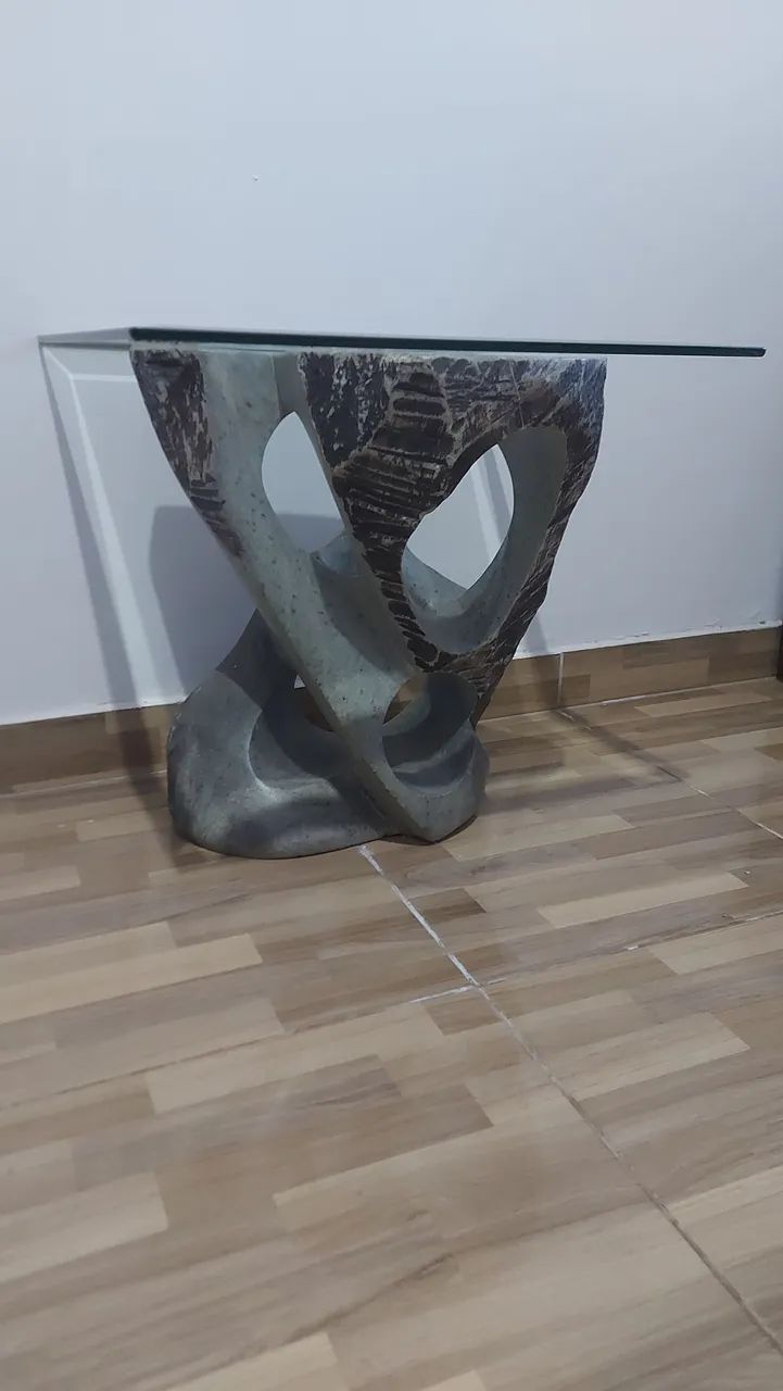 Mesa de canto de granito