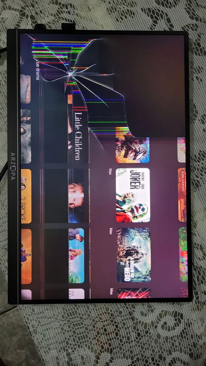 Monitor 2k obs:com tela com defeito 