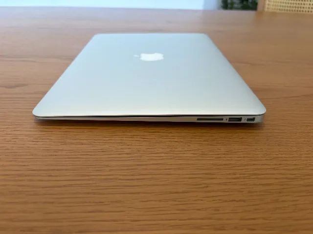 MacBook Air 13 Early 2015 i5 8GB SSD 128GB - 372 ciclos