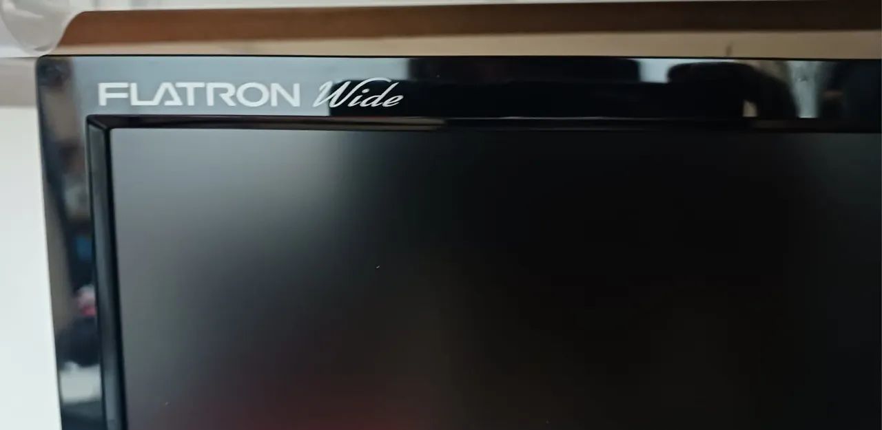 Monitor Flatron LCD 22'' + Pedestal - Foto 4
