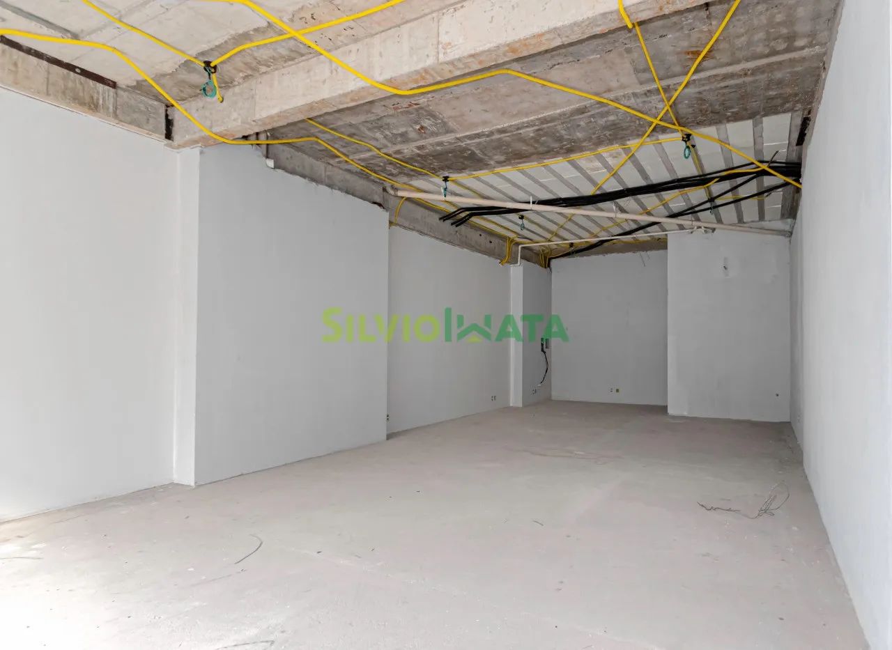 EXCELENTE SALA COMERCIAL DE 95,74 M² PARA LOCAR PRÓXIMO À AVENIDA COLOMBO. - Foto 4