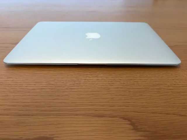 MacBook Air 13 Early 2015 i5 8GB SSD 128GB - 372 ciclos