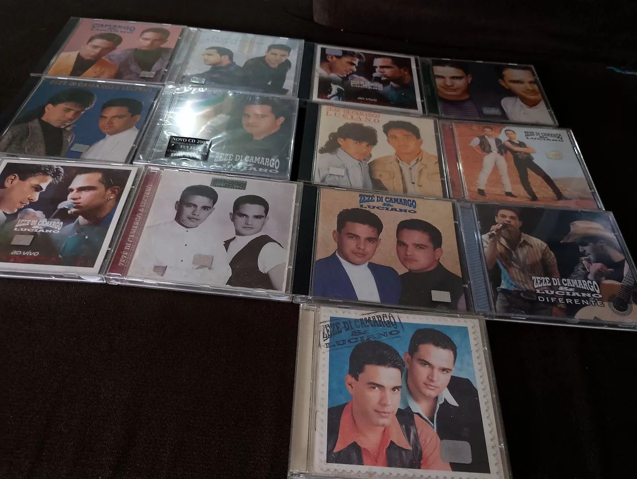 Coleção de CD Zezé di Camargo e luciano