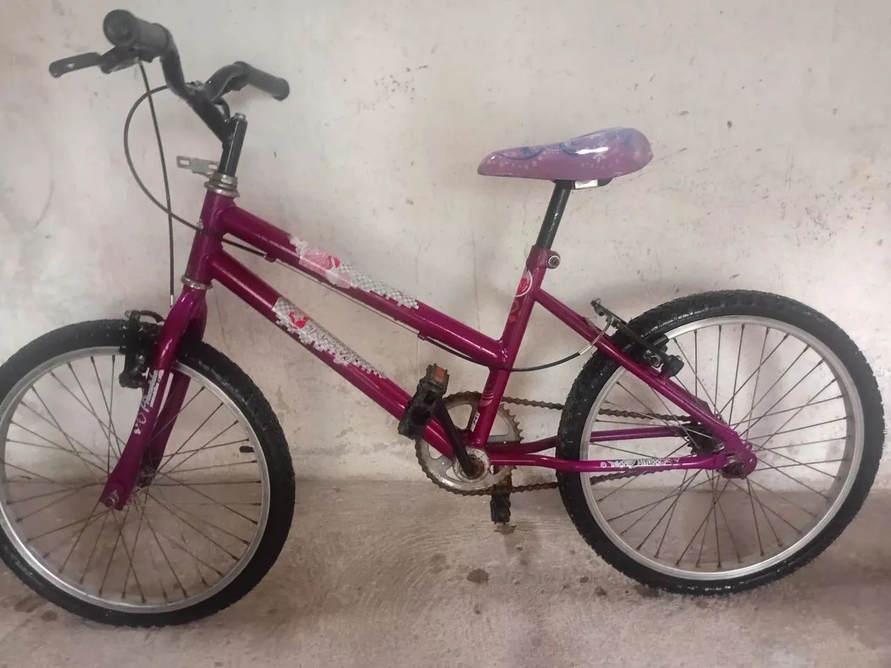 Bicicleta usada,encher pneu,arrumar freio