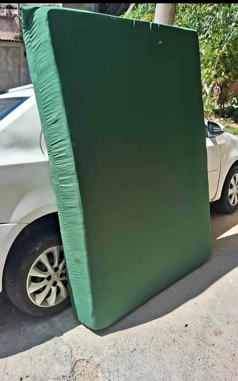 Cama box  casal com colchao excelente estado 
