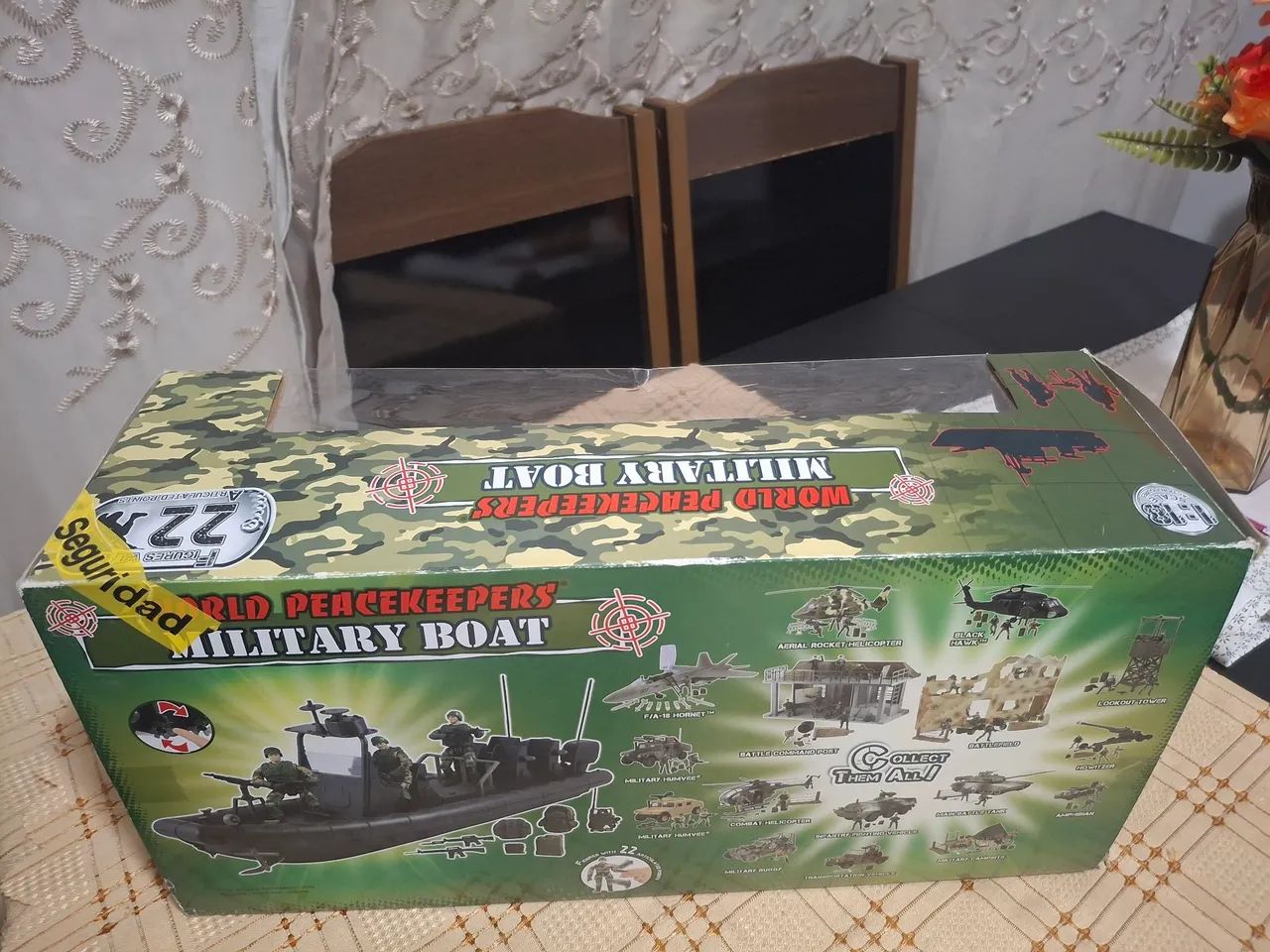 Conjunto Lancha World Peacekeepers / Comandos em Ação - Brinquedos