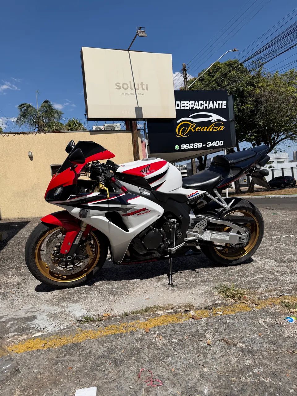 Honda CBR 1000RR Fireblade 2007 - Foto 2