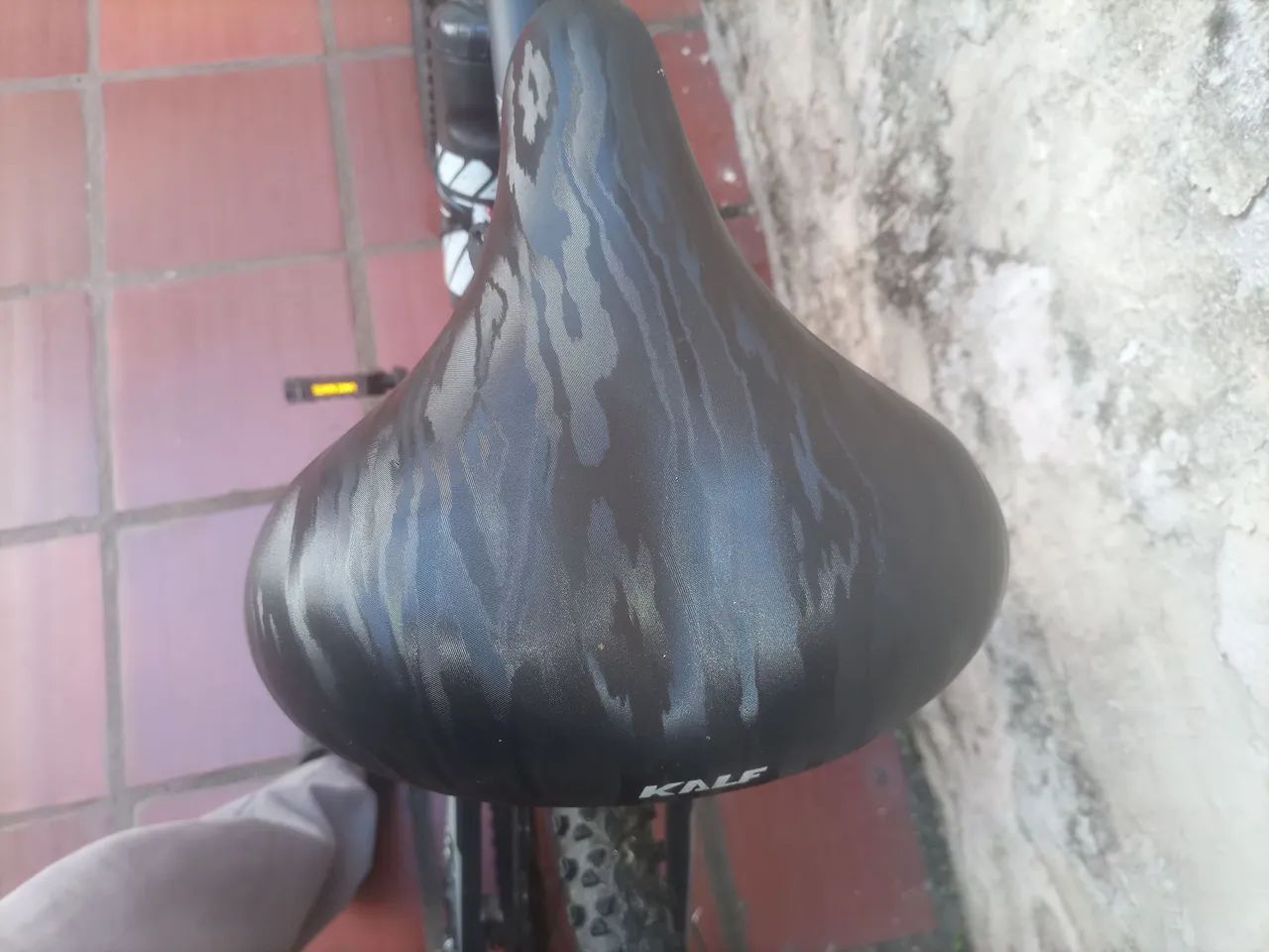 Vendo bicicleta GTSM1 Advanced cor preta aro 29  - Foto 3