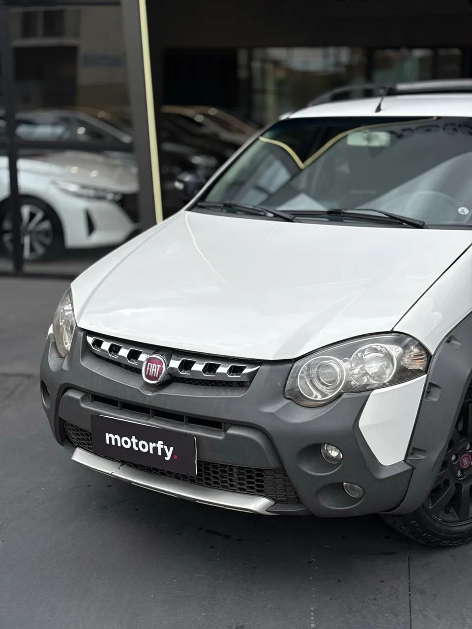 Fiat Strada Adventure1.8/ 1.8 Locker Flex CD 2015 - Foto 4