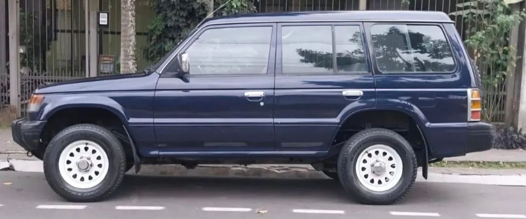 Mitsubishi Pajero Pajero GLX 2.8 Diesel 4p Mec 1995