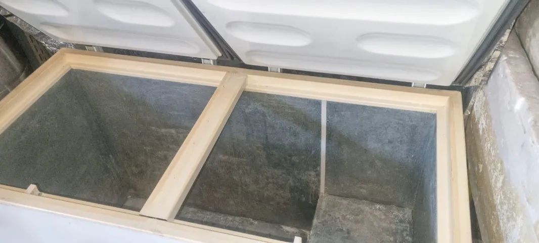 Freezer horizontal 2 portas metal frio 420l - Foto 2