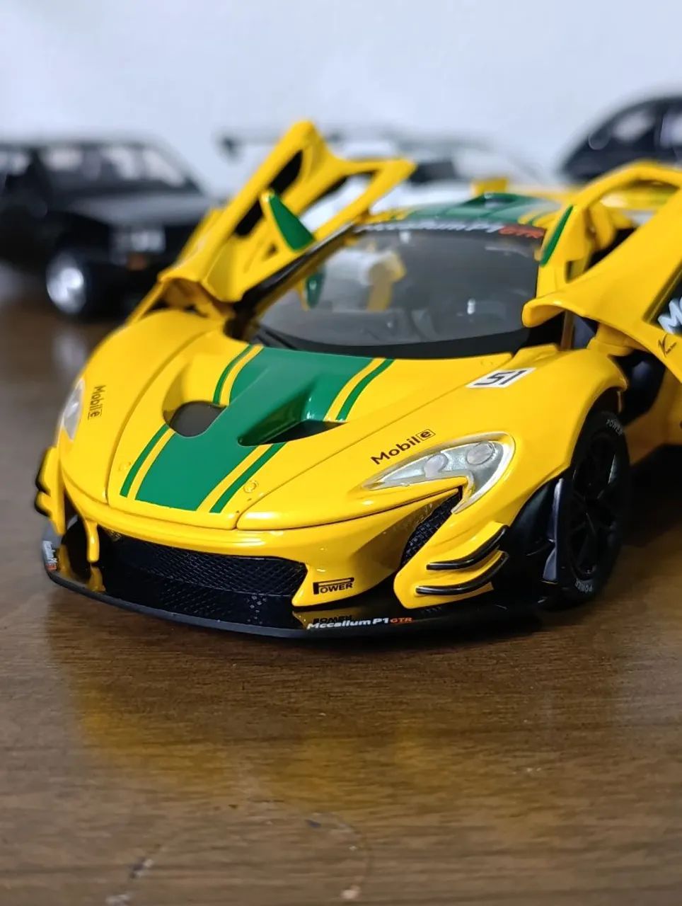 Miniatura McLaren 1:24 20cm  - Foto 5