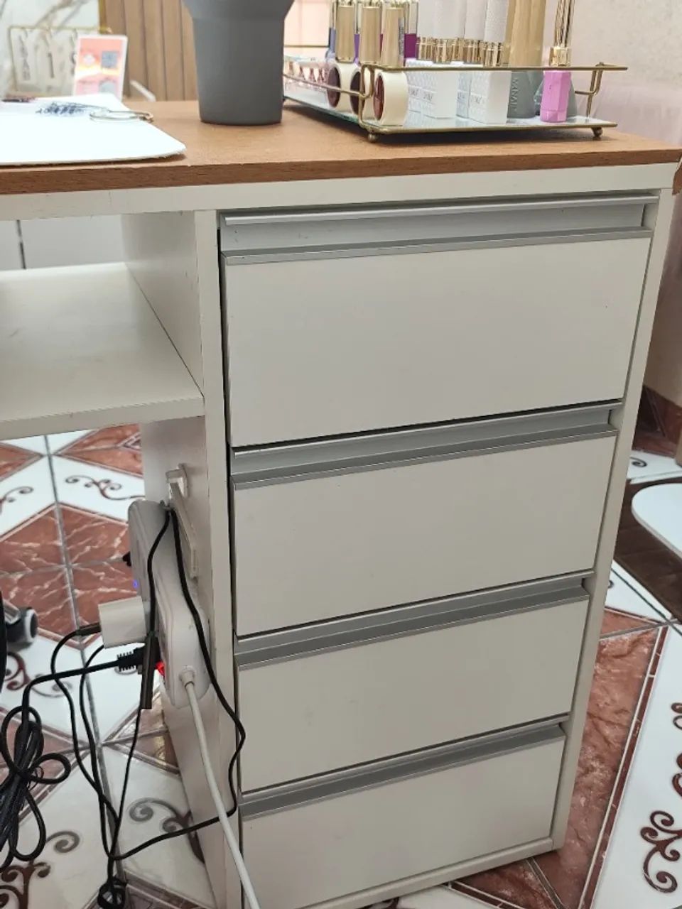 Mesa de manicure 