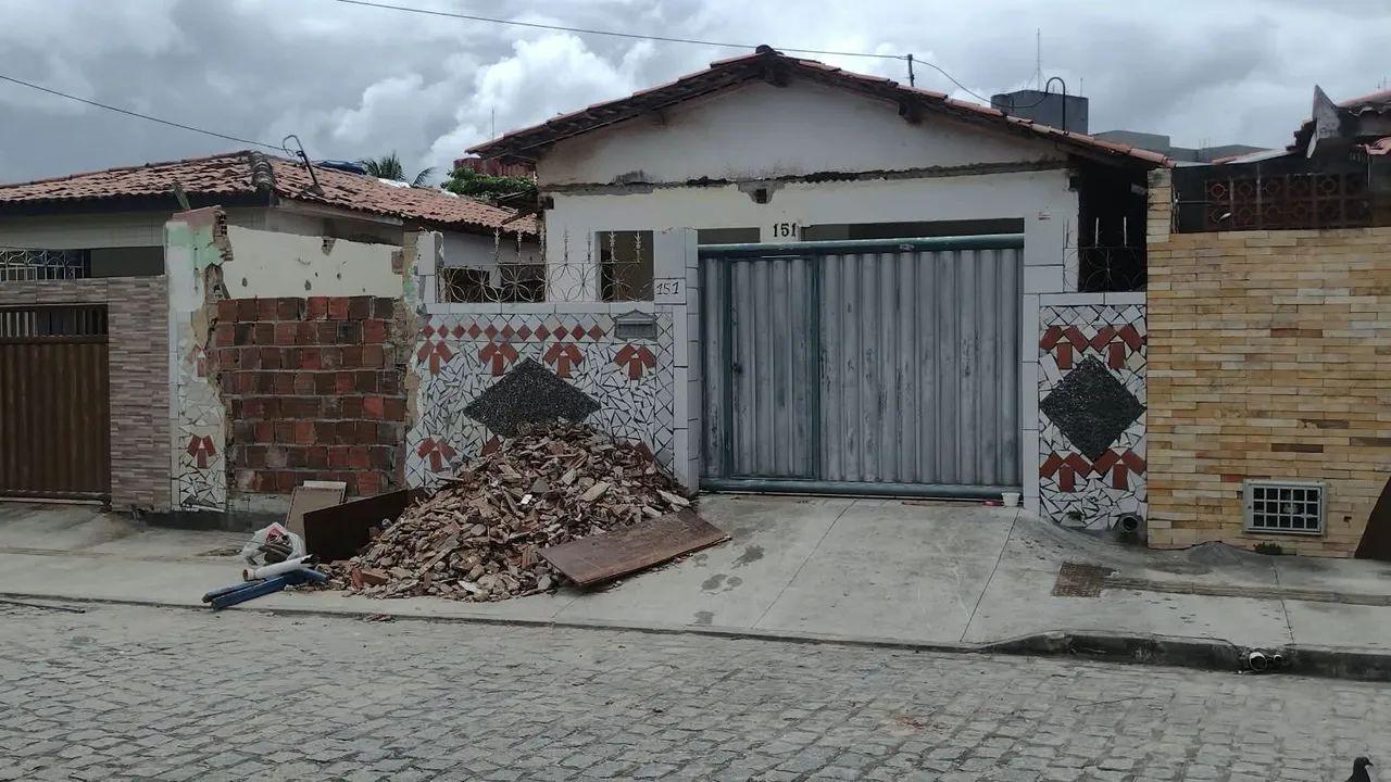 Ajudante de pedreiro 