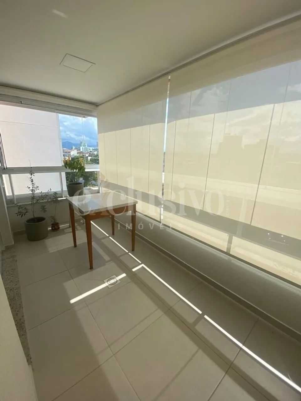 Apartamento 3 quartos, andar alto e vista livre - Foto 2