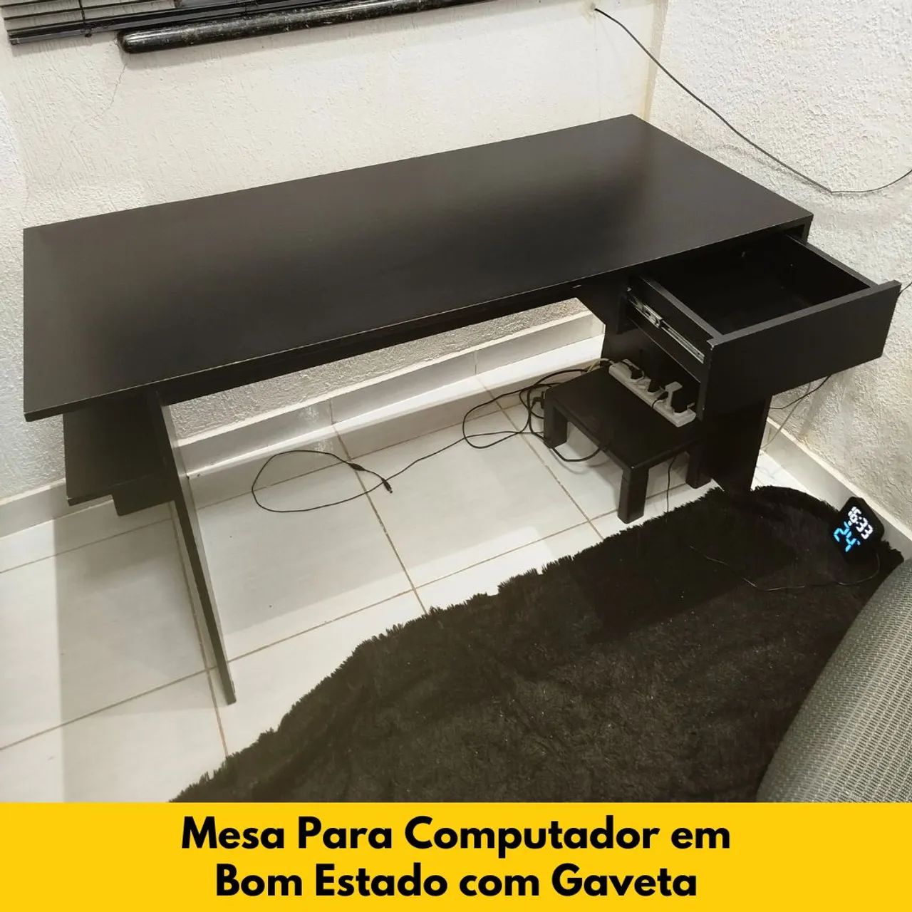 Mesa Para Computador Escrivaninha Usada