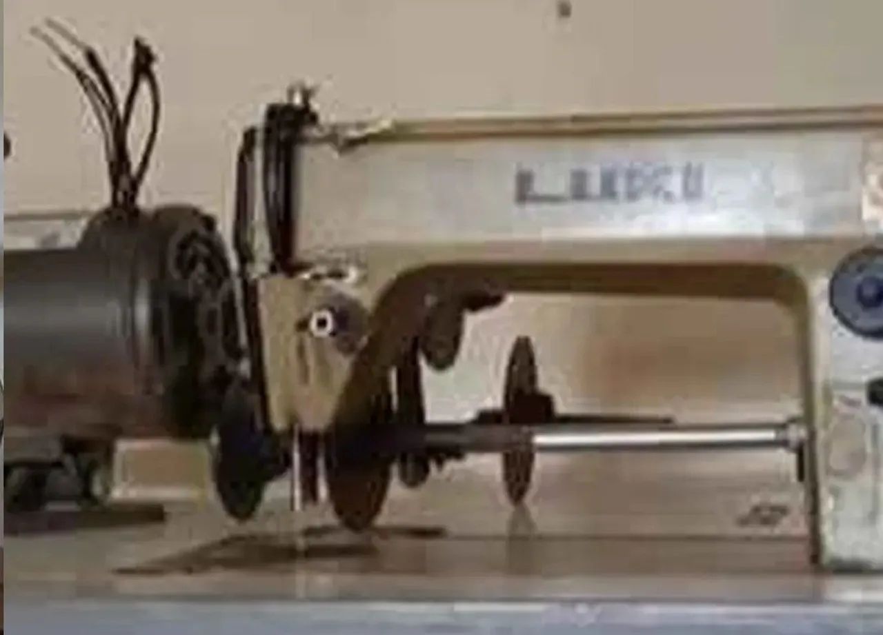 Maquina De Costura  - Foto 4
