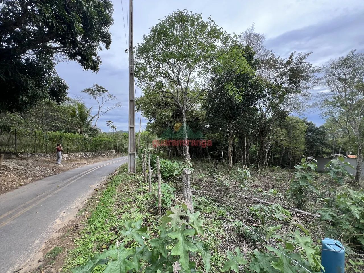 TERRENO PLANO COM POÇO PROFUNDO