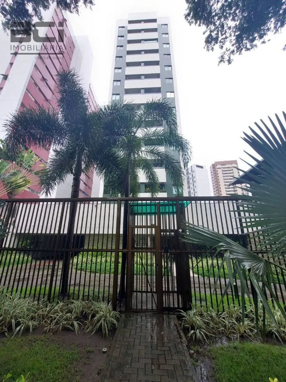 Apartamento para Alugar em Espinheiro, na Barão de Itamaracá - Foto 2