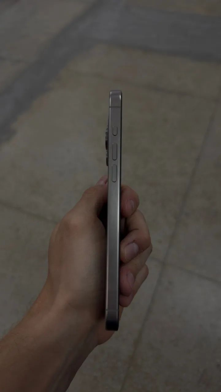 iPhone 15 Pro Max 256GB - Foto 2