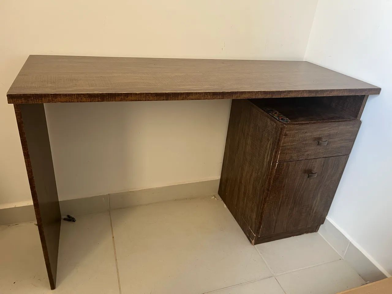 Escrivaninha para quarto