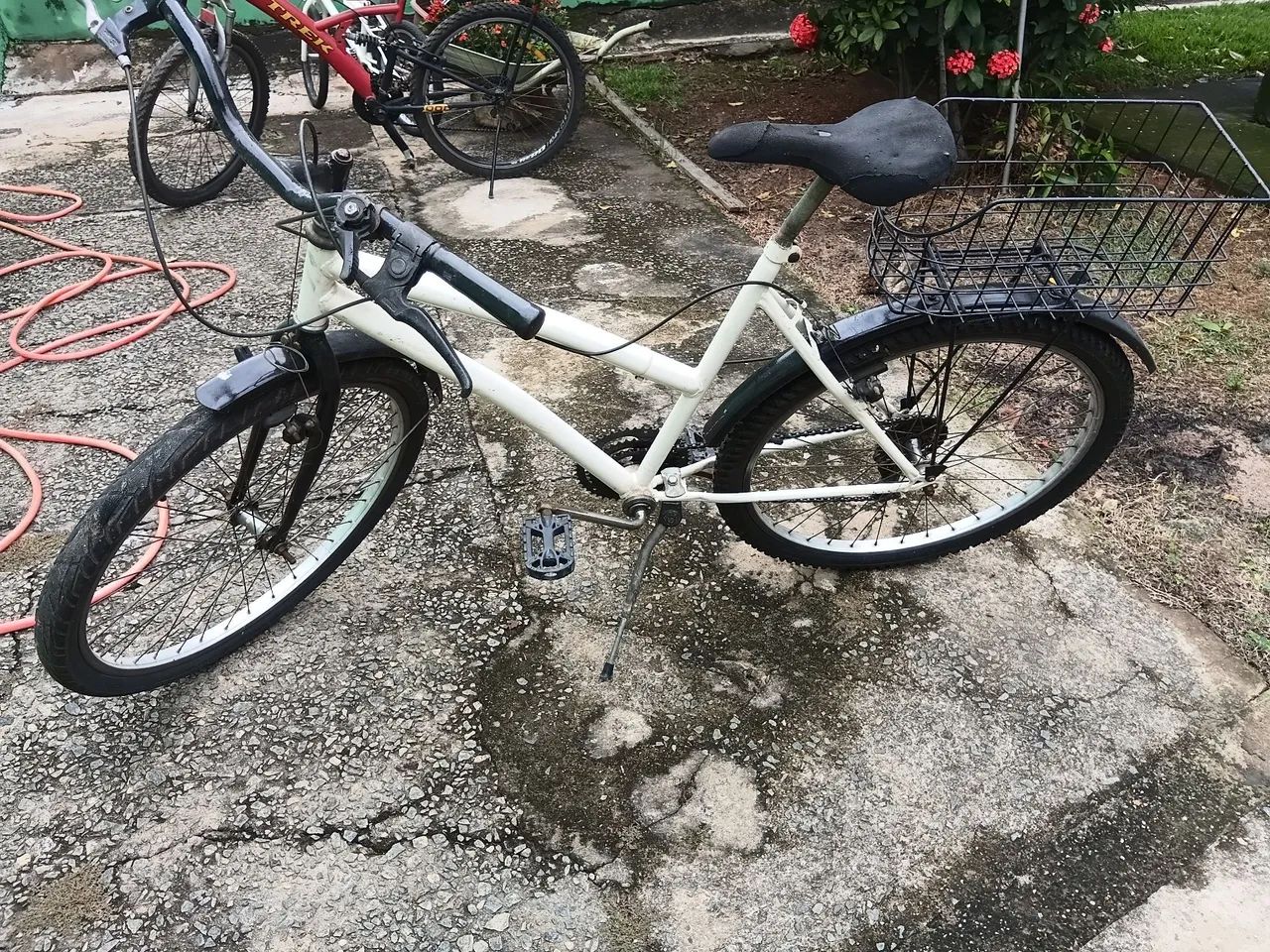 Três Bicicletas usadas  - Foto 2