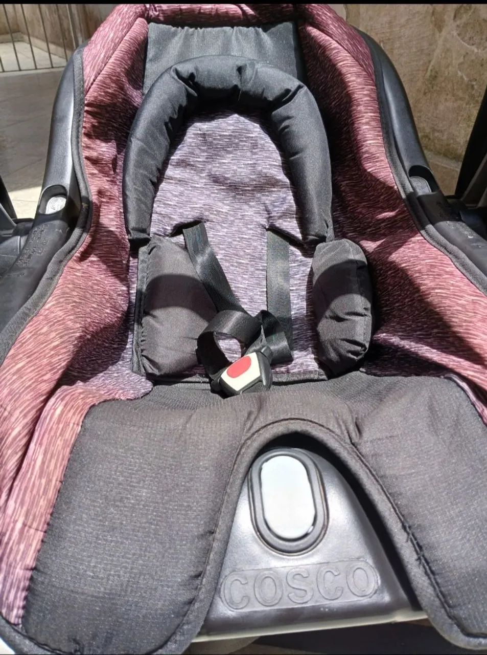 Carrinho de bebê e bebê conforto - Foto 4