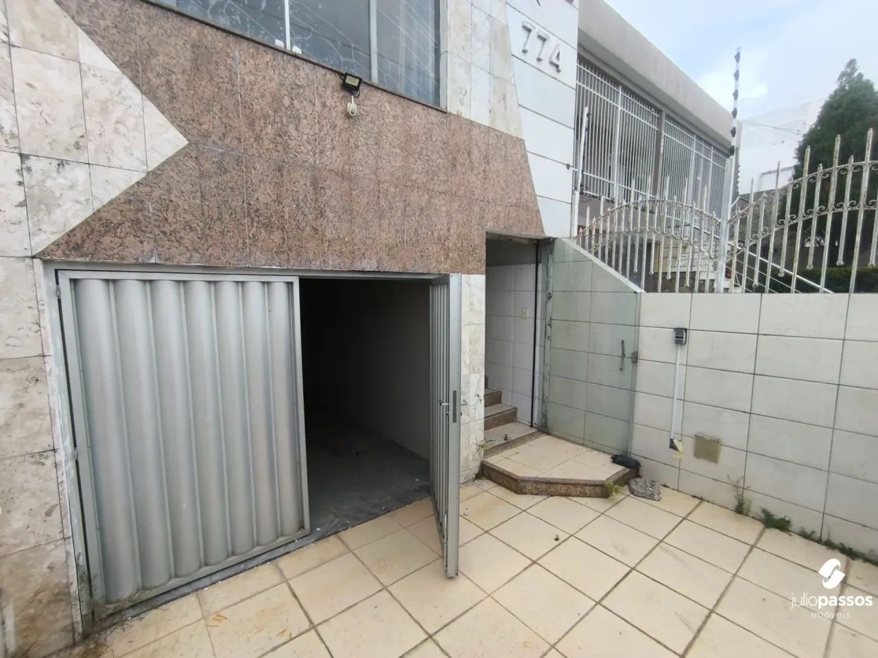 Casa Comercial Para Alugar em Avenida Movimentada  Excelente Localização na Av. - Foto 3