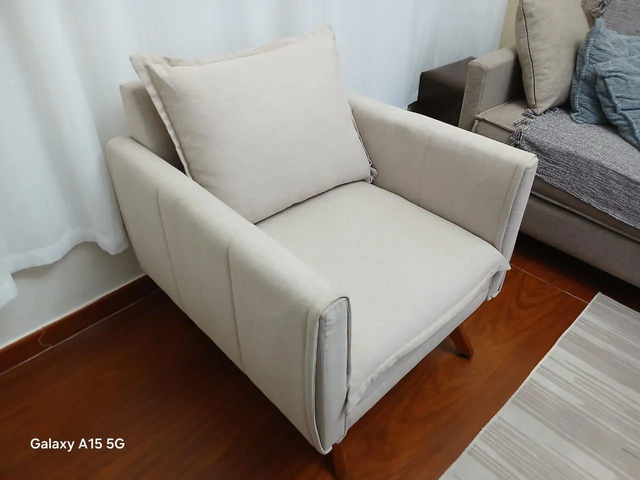 Vendo poltrona de linho  - Foto 2