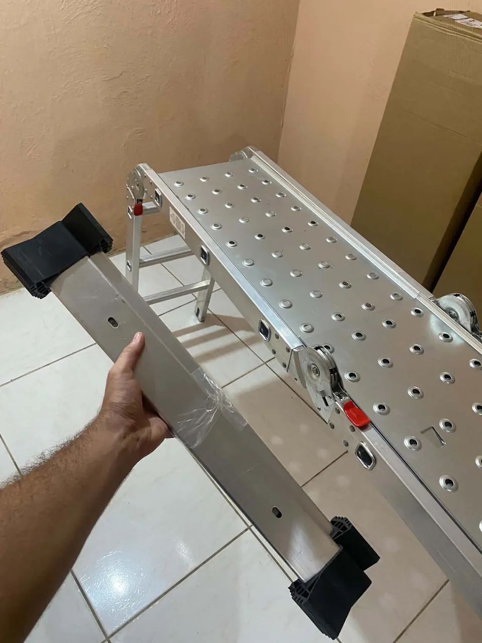 Escada Articulada 4x3 com plataformas  - Foto 2